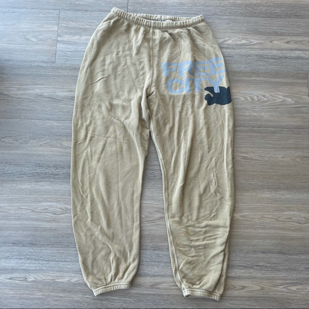 Free City Sweatpants